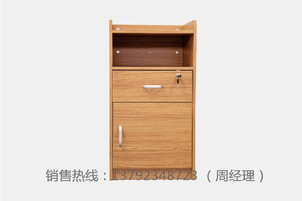 E4 多合實木板床頭柜